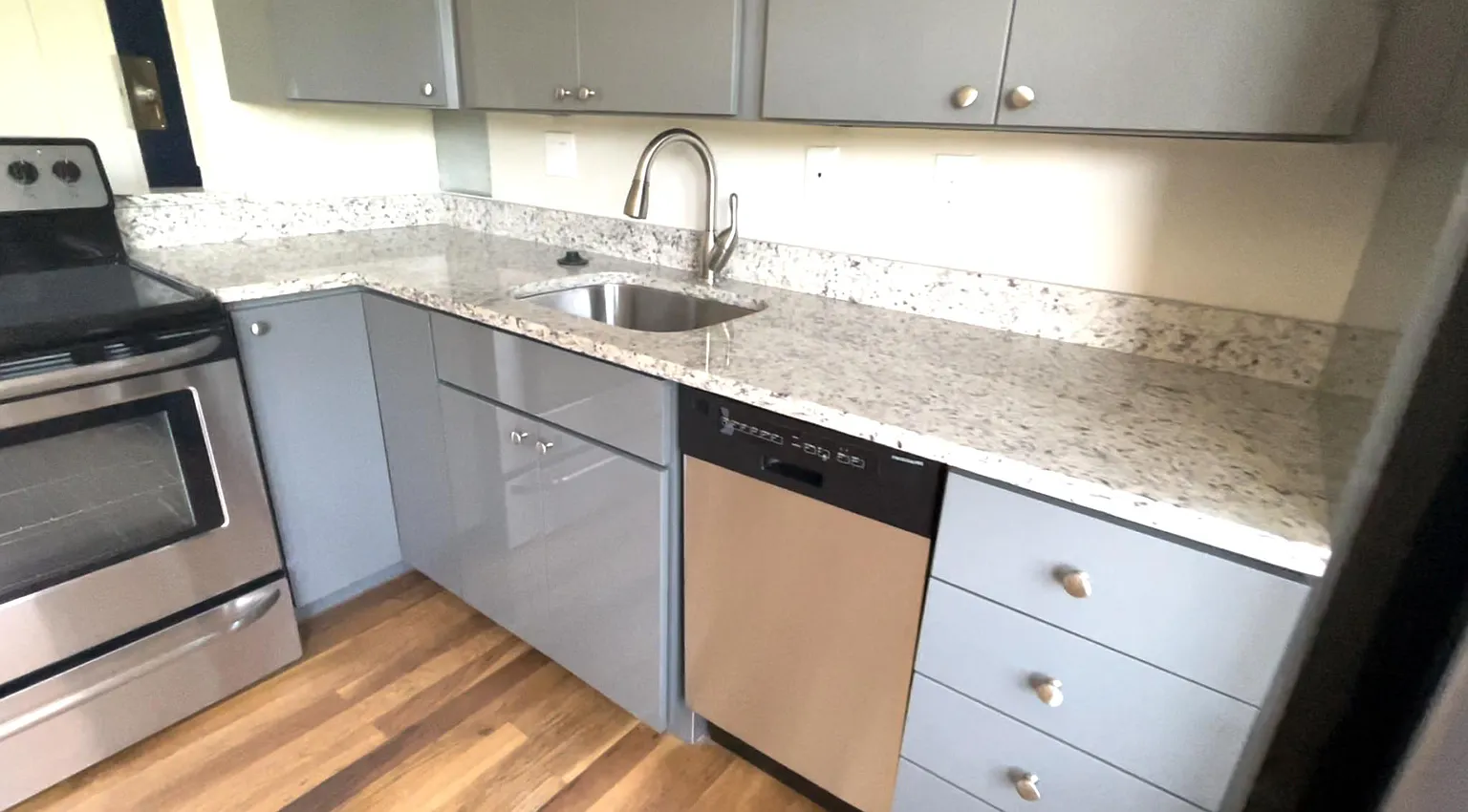 Studio bed, 1 bath apartment for rent at 125 Trapelo Rd Unit 1A, Waverley Square — photo 3 of 7
