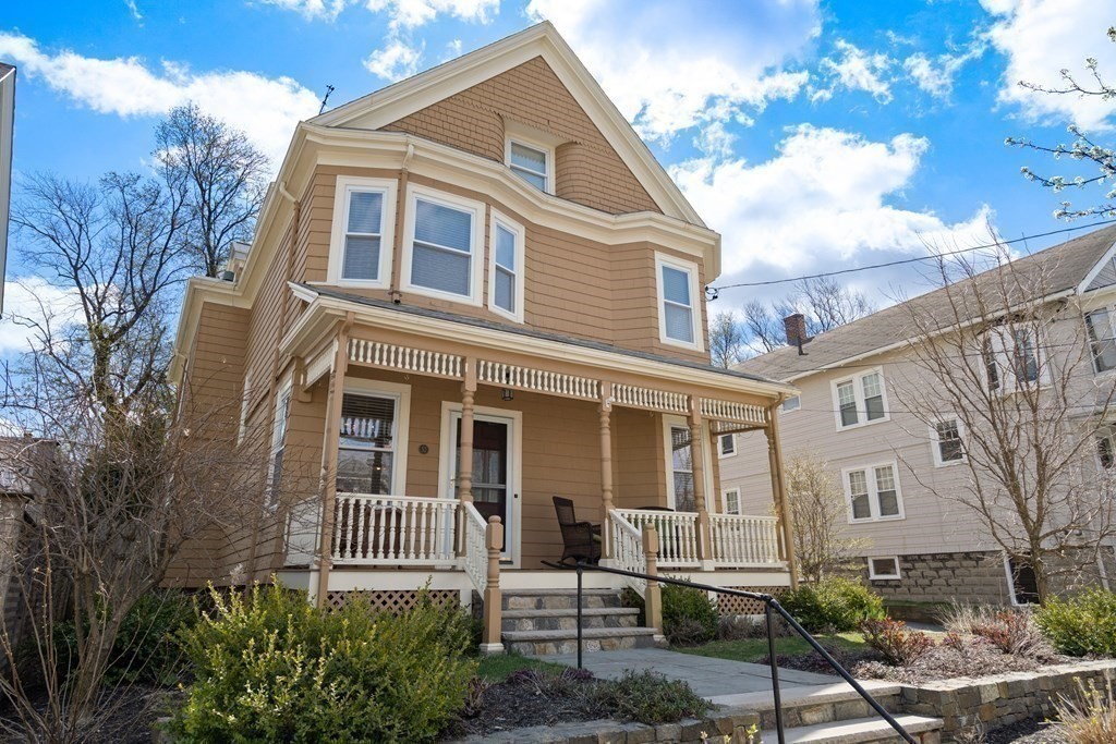 52 Hillsdale Rd, Tufts University