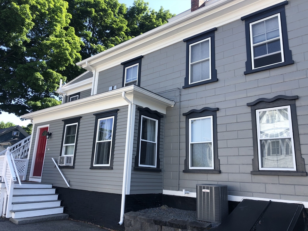 35 Broad St, Newburyport