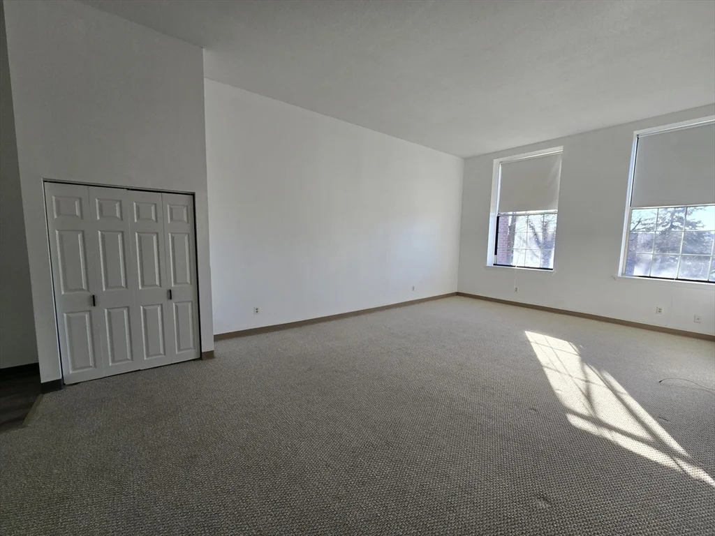 130 Beach St, Quincy