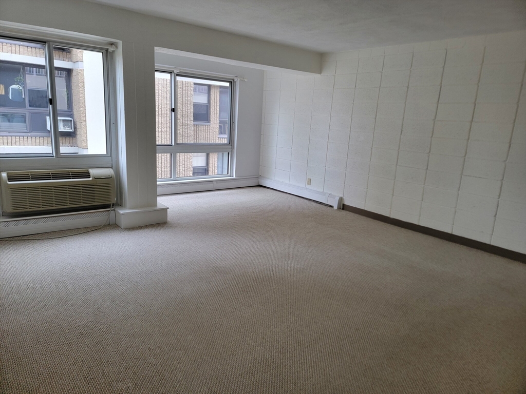 4 Trowbridge Pl, Mid-Cambridge