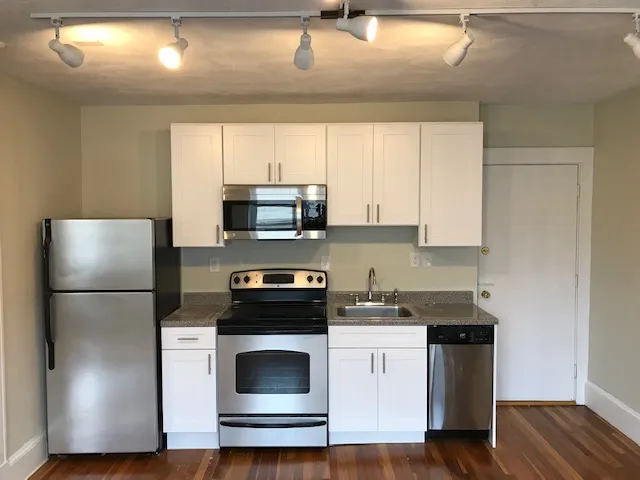 402 Highland Ave, Davis Square