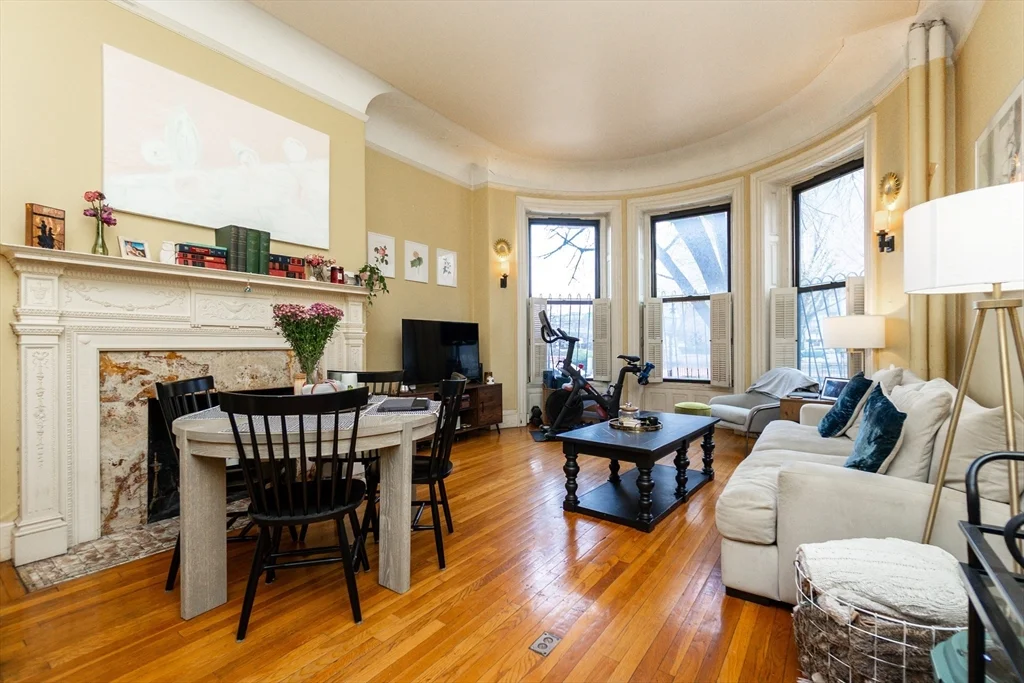 465 Commonwealth Ave, Back Bay