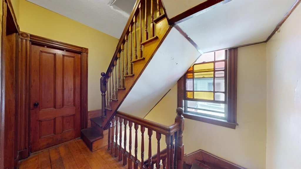 32 Thornton St, Roxbury