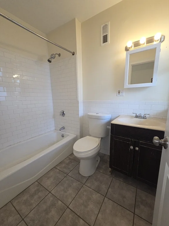 92 Lucerne St, Dorchester