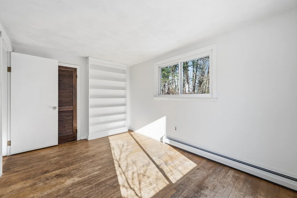 43 Little John Dr, Billerica