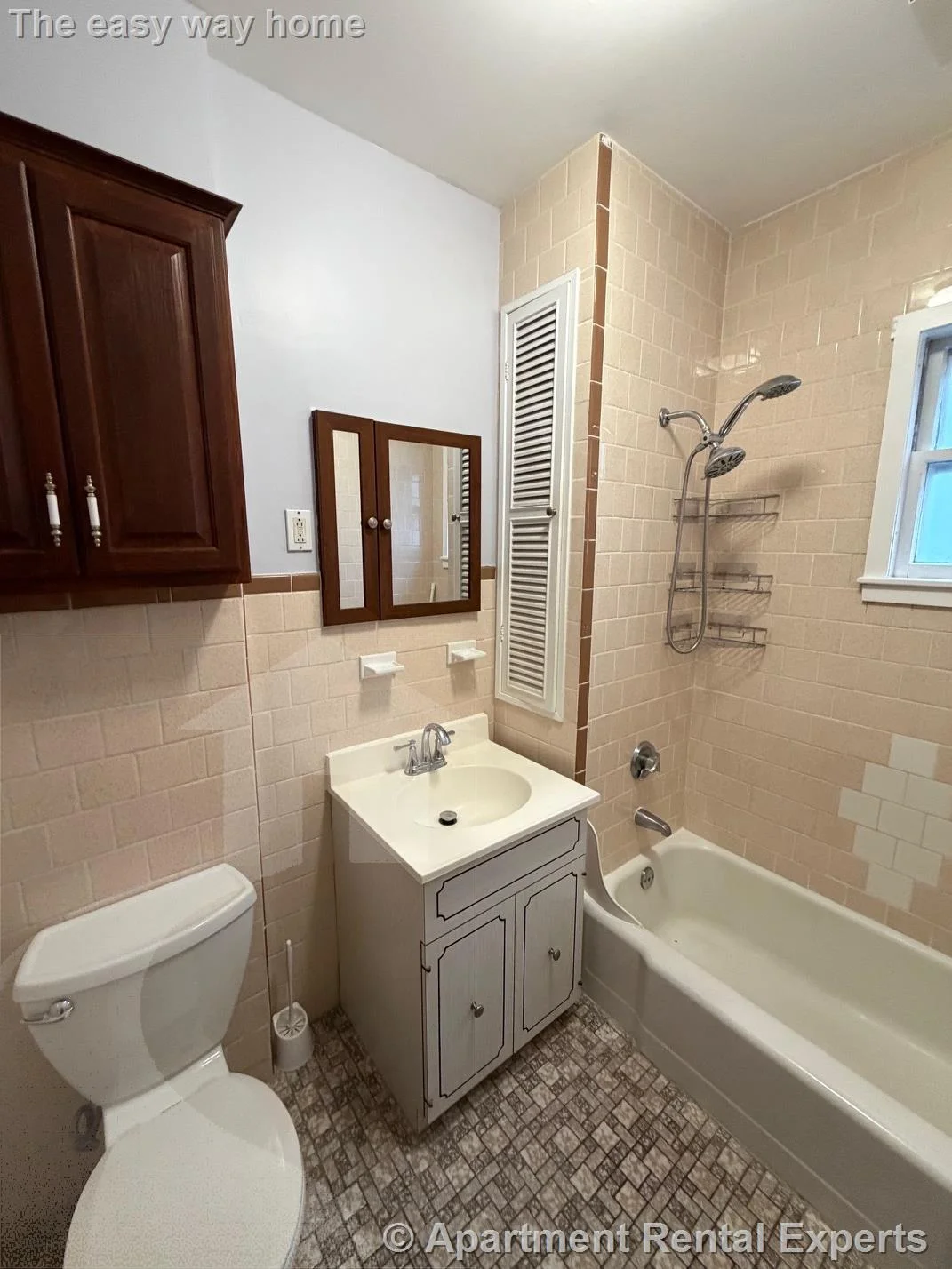 127 Walnut St, Winter Hill