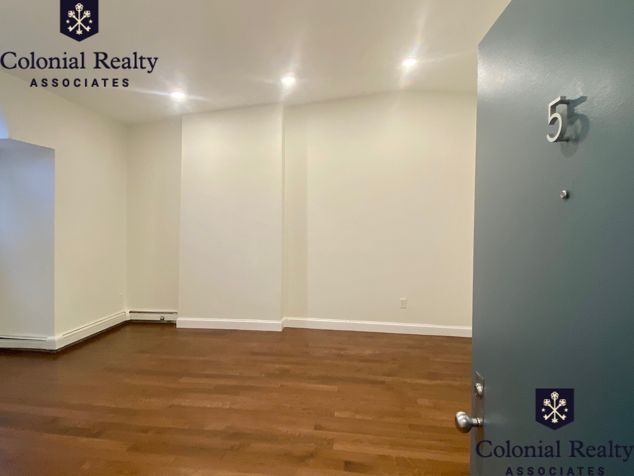 523 Massachusetts Ave, South End