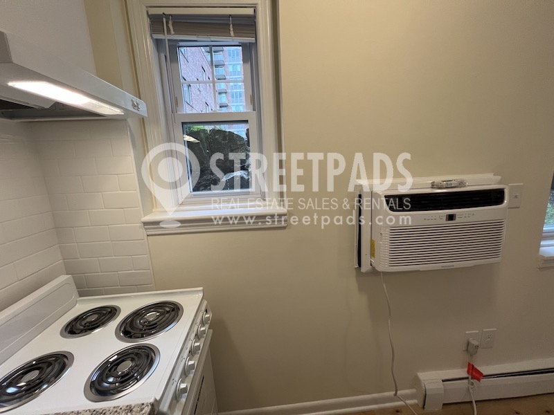 2018 Commonwealth Ave, Brighton