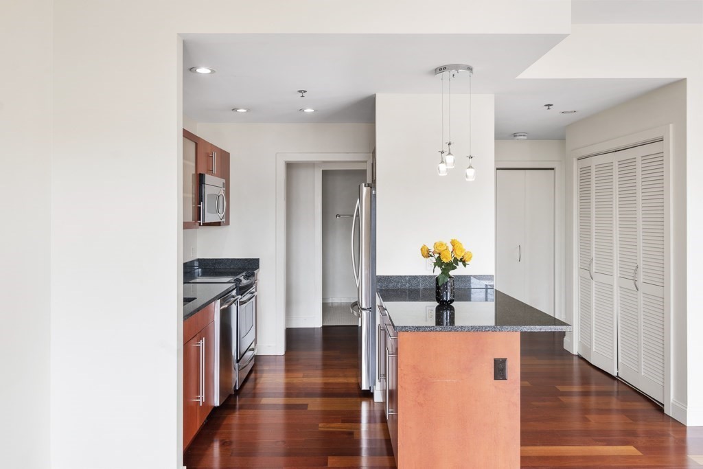 17 Otis St, East Cambridge