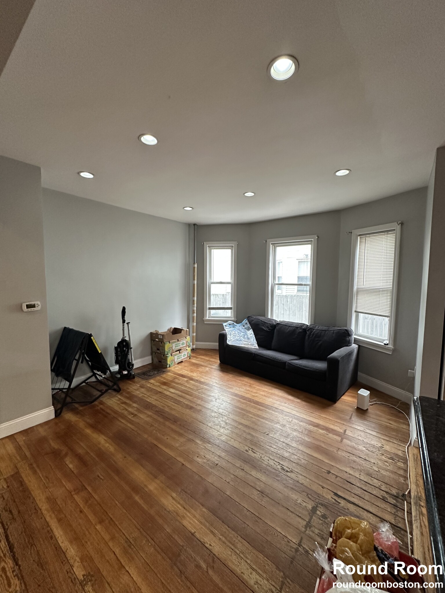 8 Montfern Ave, Oak Square