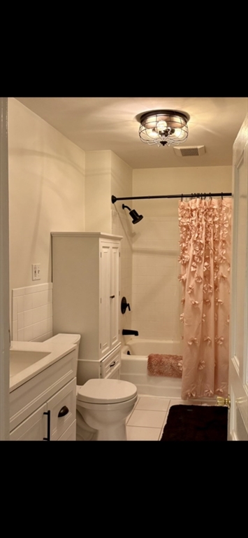 21 Thorndike, Beverly