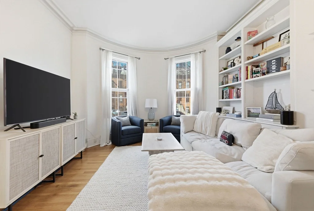 146 Warren Ave, South Boston