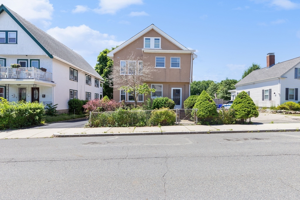 241 Beech St, Roslindale