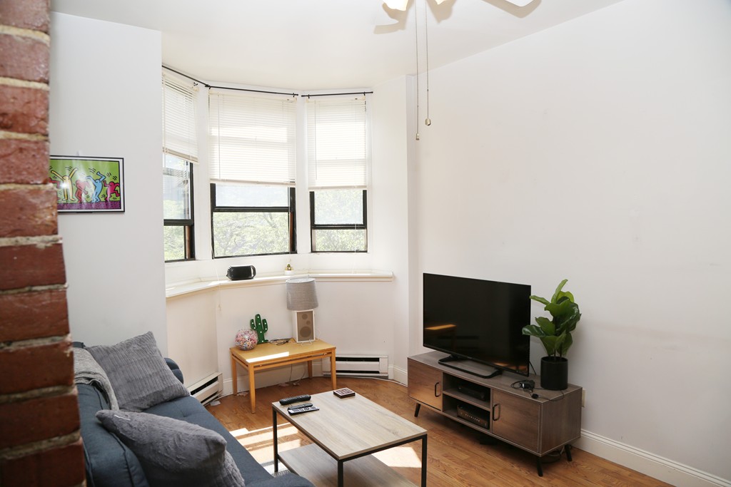 76 E Brookline St, South End