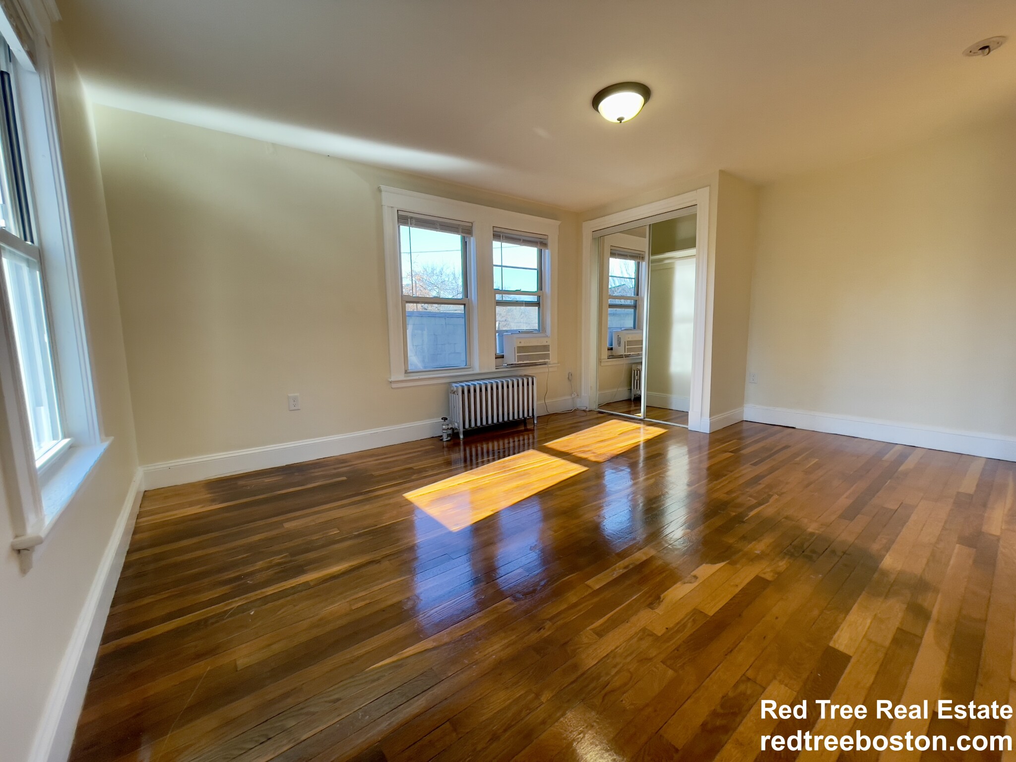 2572 Massachusetts Ave, North Cambridge