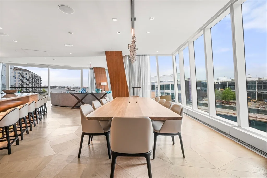 150 Seaport Blvd, Seaport District