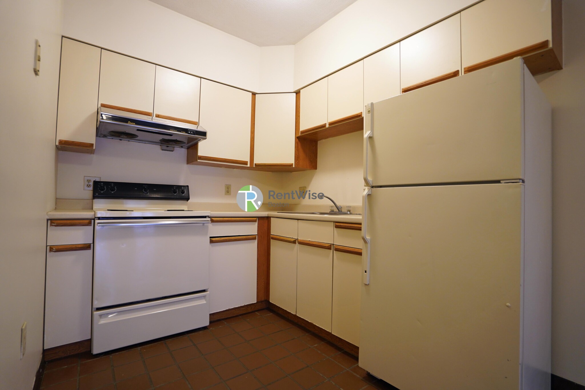 81 Essex St, Chinatown