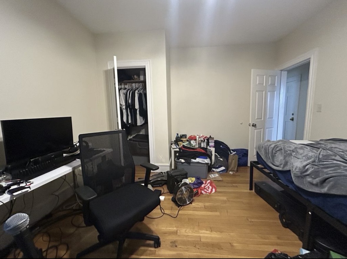 110 Murdock St, Oak Square