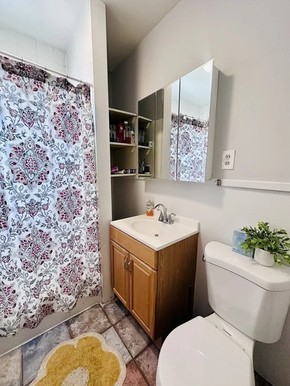 2 Greylock Rd, Allston