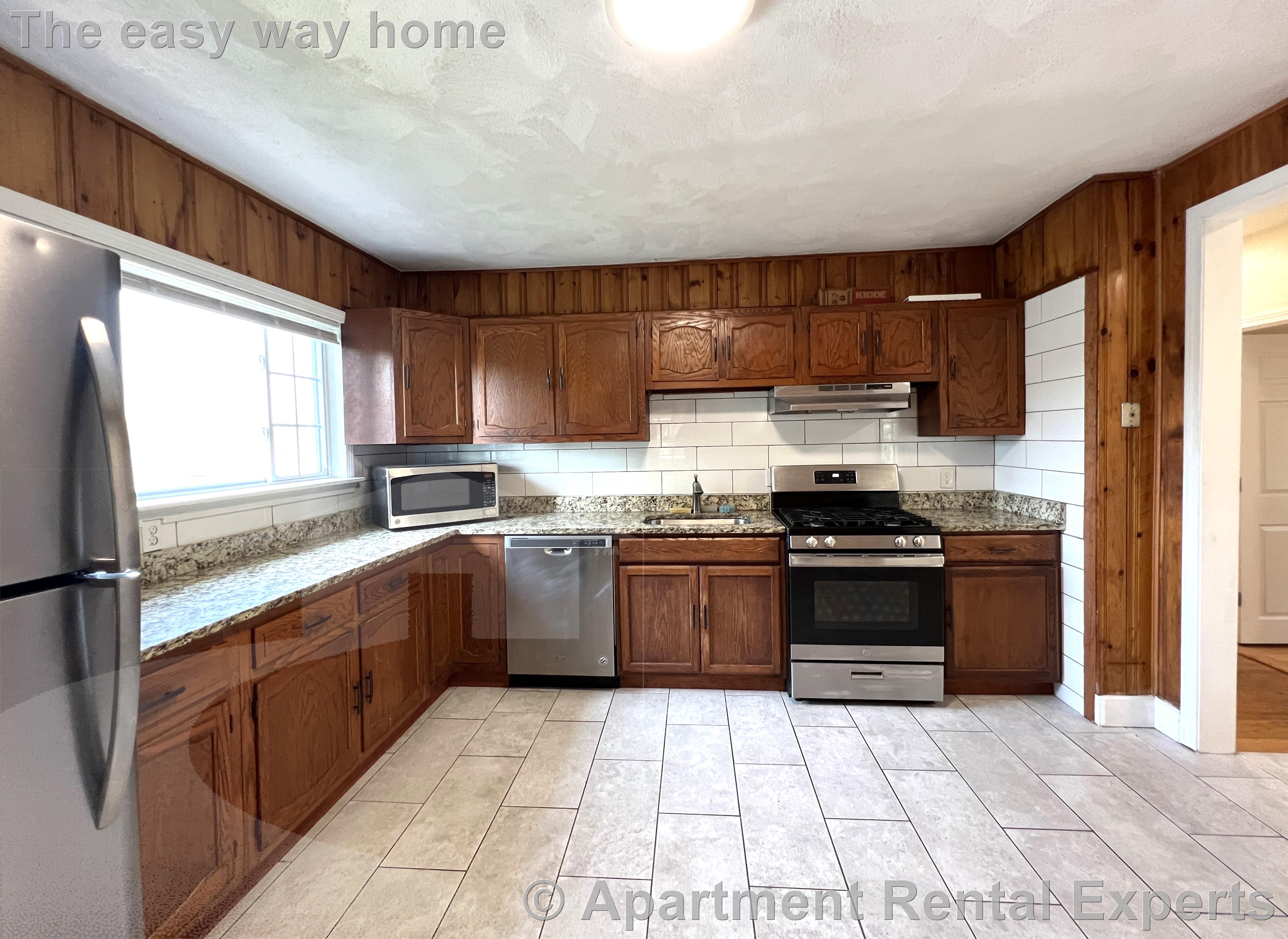 41 Hancock Ave, Tufts