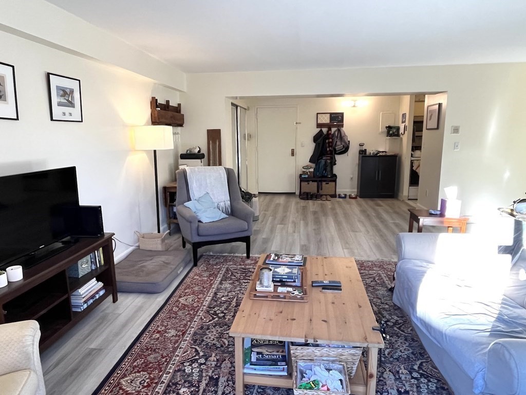 125 Pleasant St, Brookline