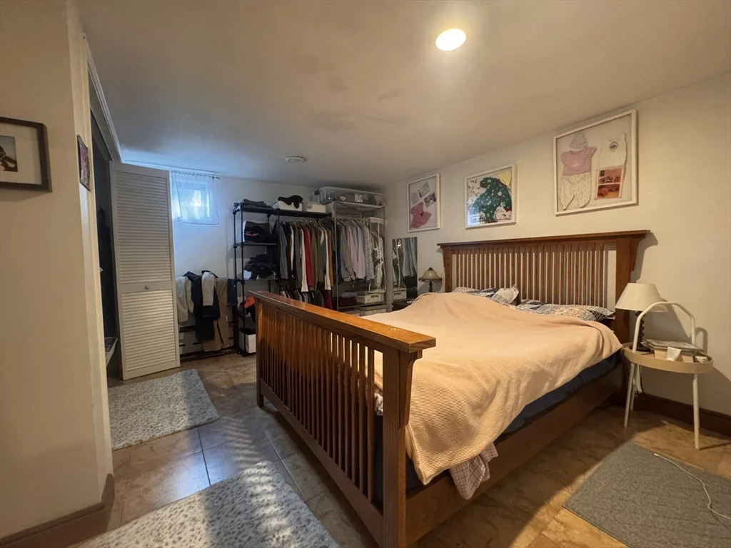 10-12 Webster St, Winchester