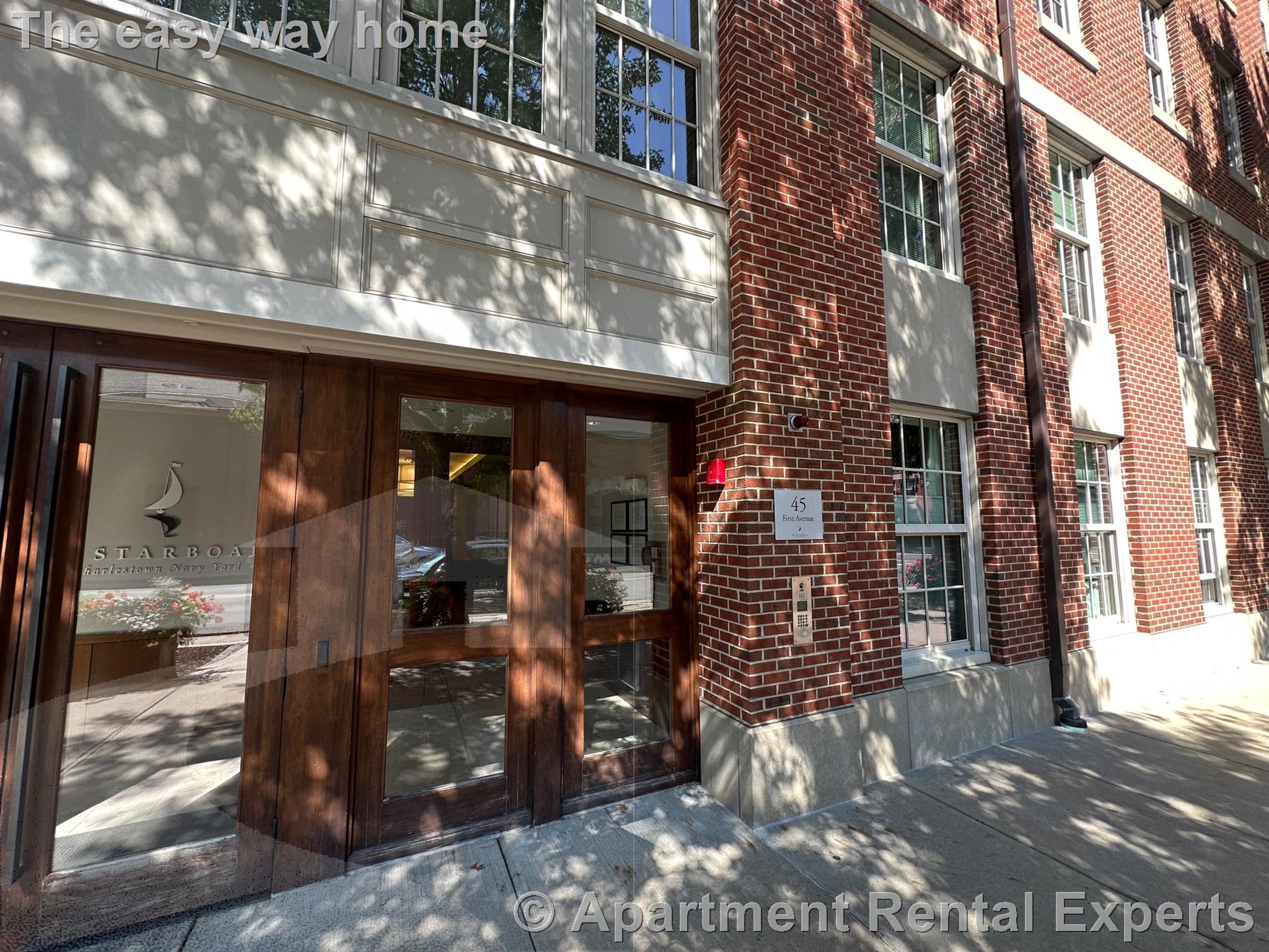 45 1st Ave, Charlestown