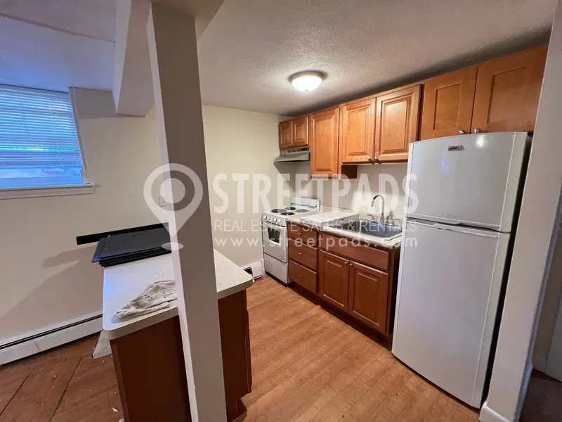 180 North Beacon St, Brighton