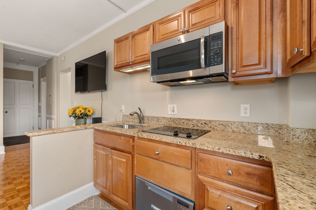 21 Beacon St, Downtown