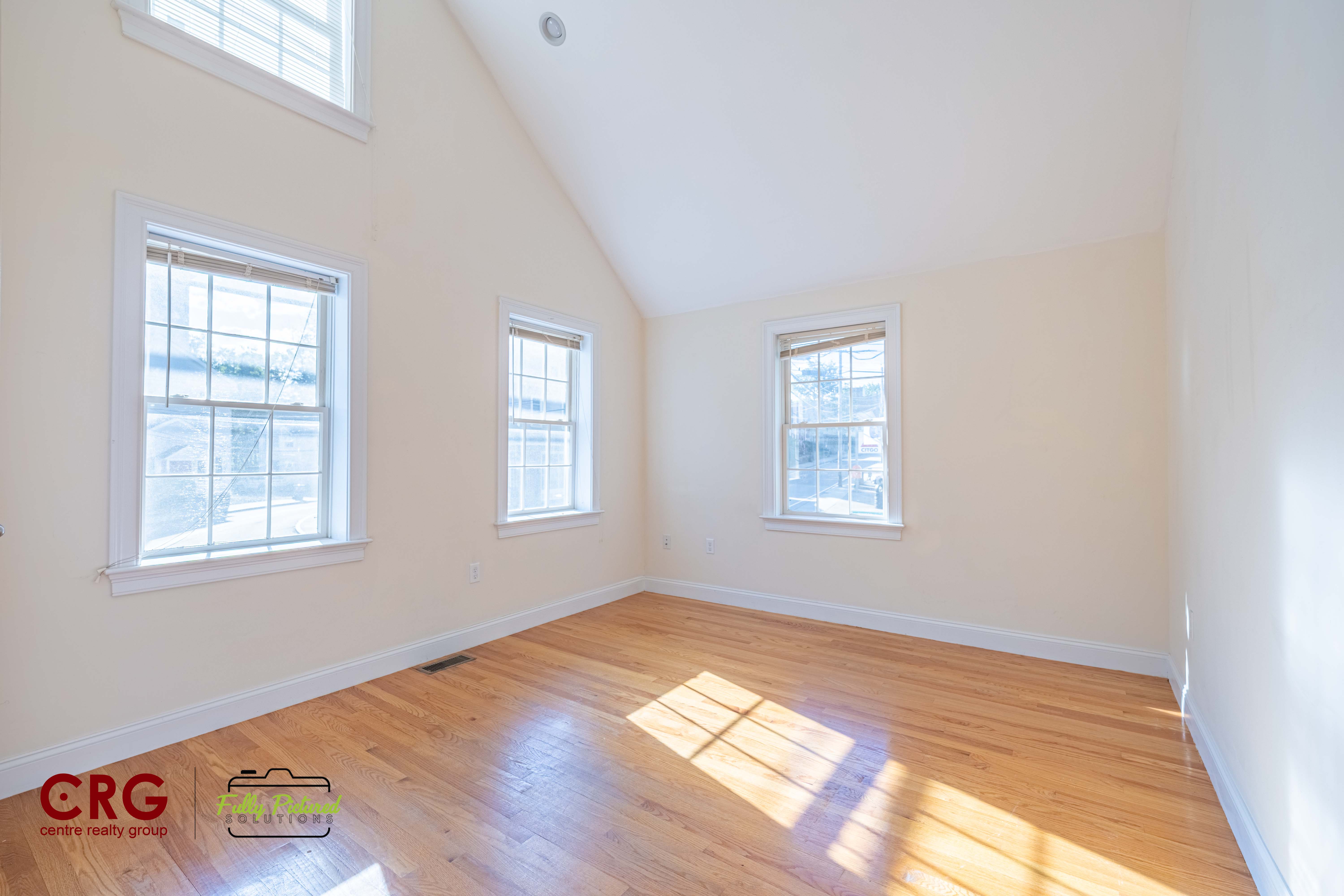 1012 Chestnut St, Newton Upper Falls