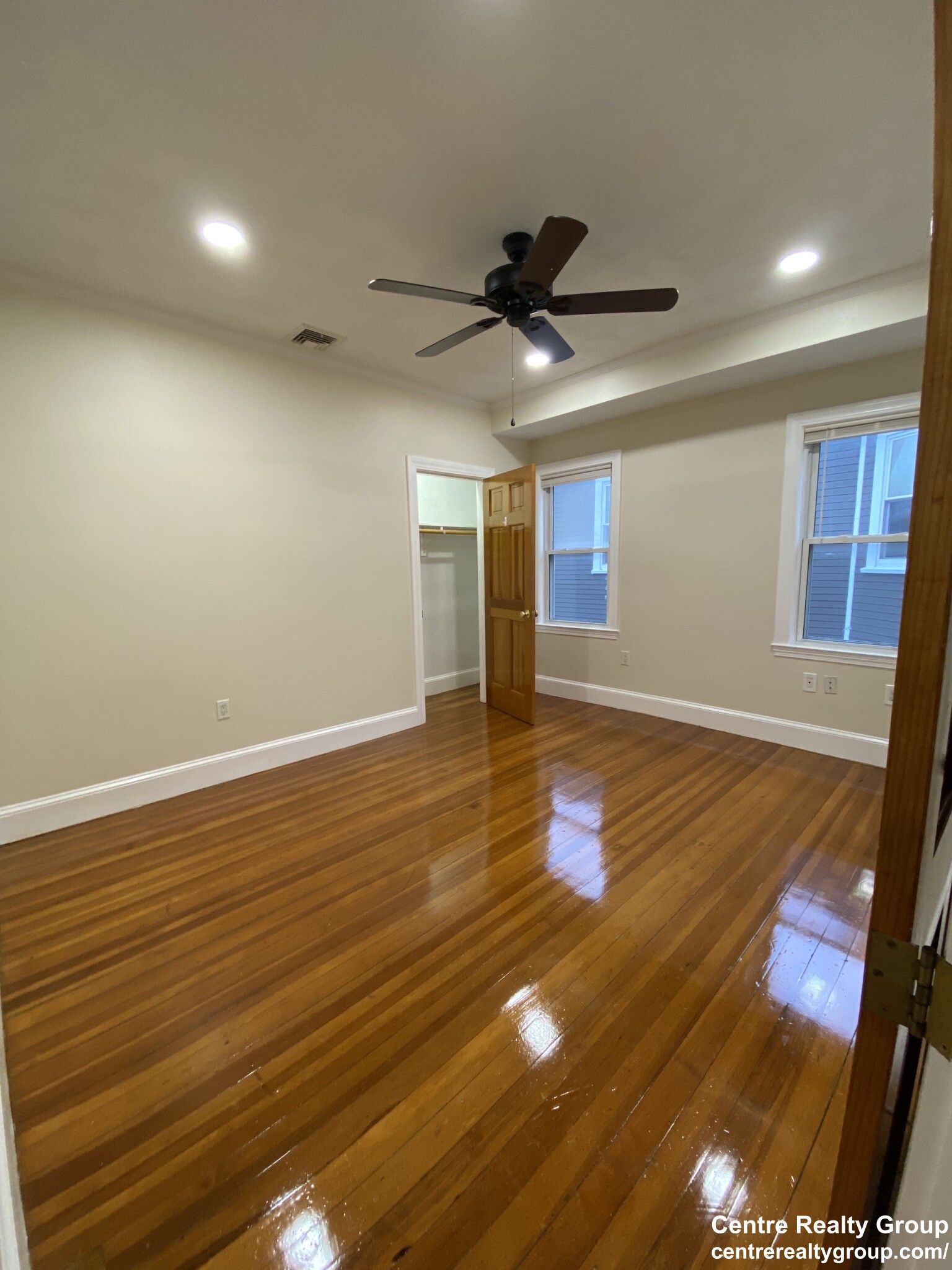 200 Hyde Park Ave, Jamaica Plain