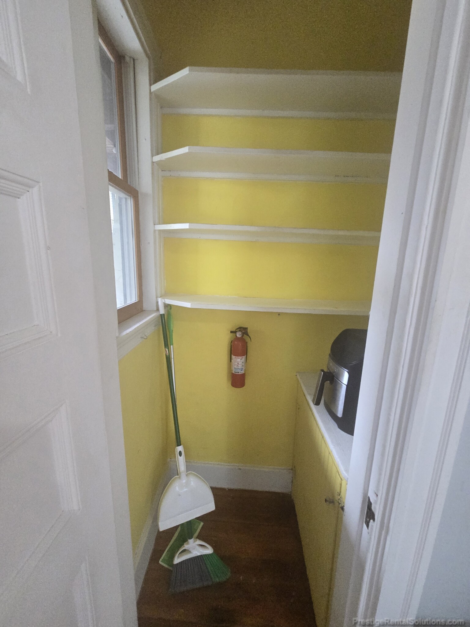 56 Creighton St, Jamaica Plain