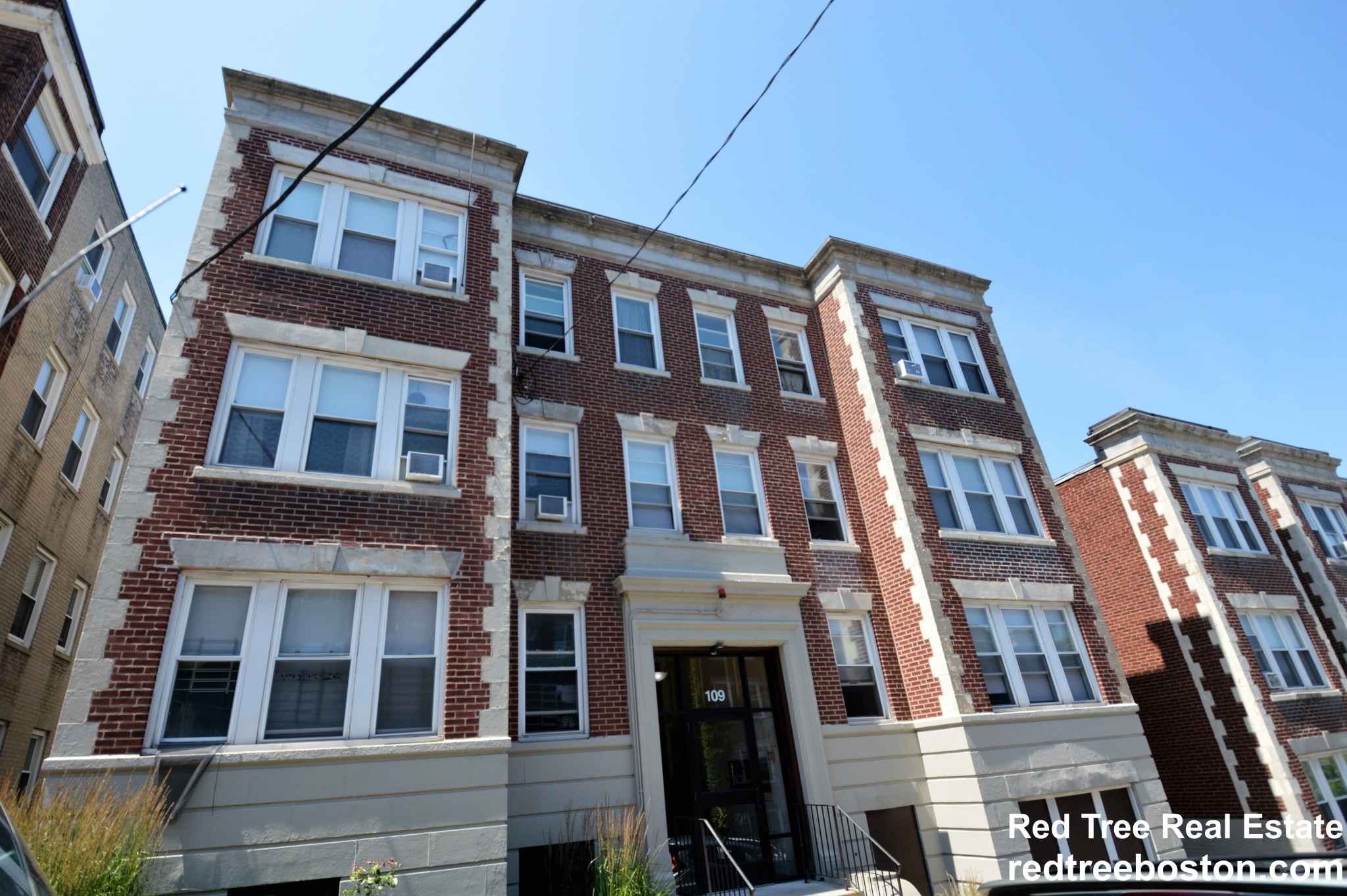 109 Brainerd Rd, Allston