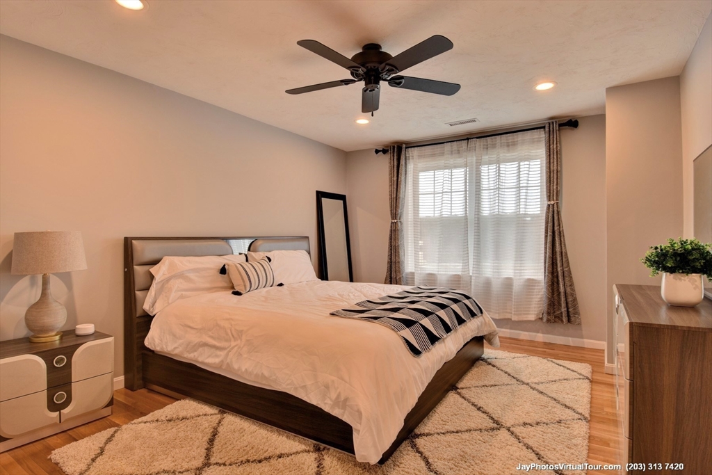 110 Apricot St, Webster Square