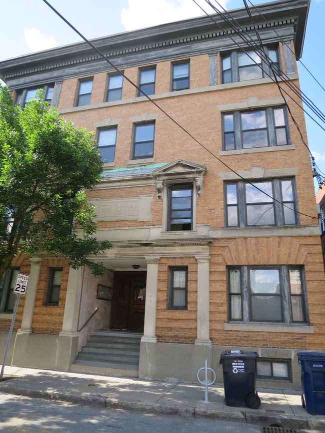 9 Upland Rd, Neighborhood Nine