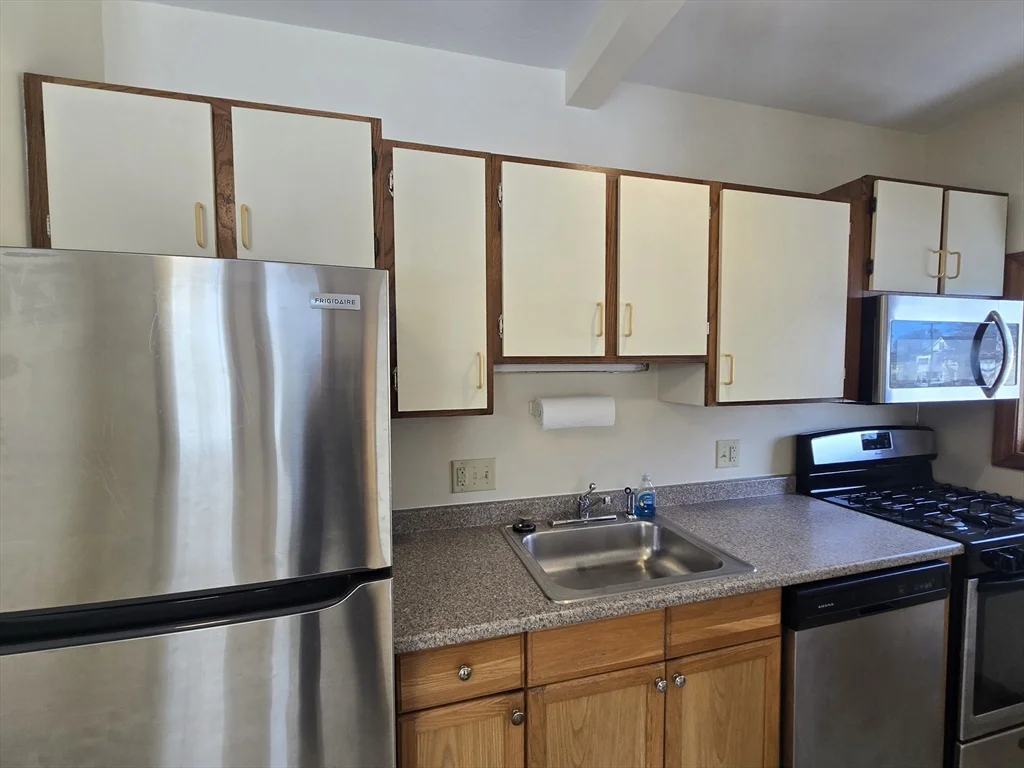 17 Grafton St, Quincy