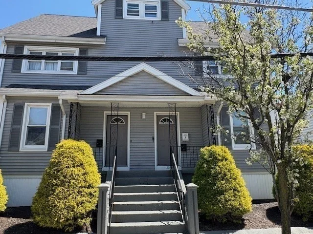 28 Lewis St, Everett