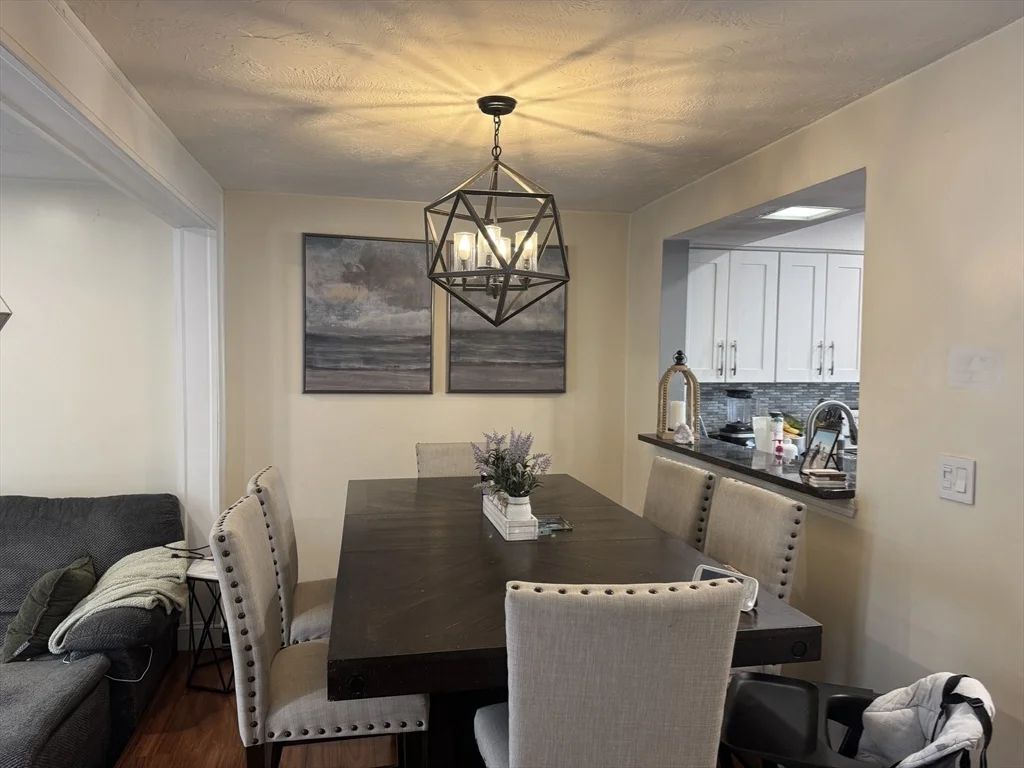 909 Pleasant St, Weymouth