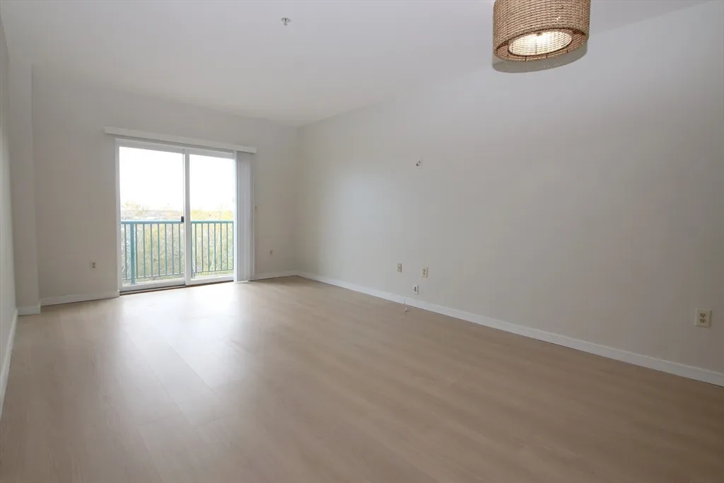 175 Cottage St, Chelsea