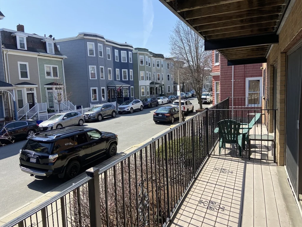 880 E 4th St, South Boston