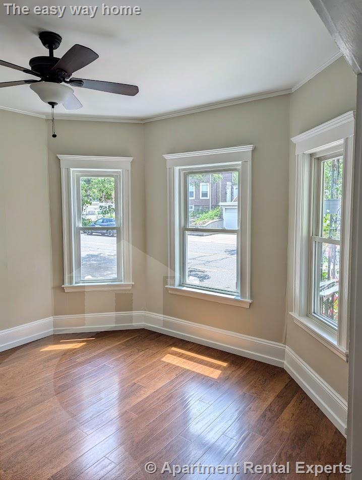 294 Boston Ave, Tufts