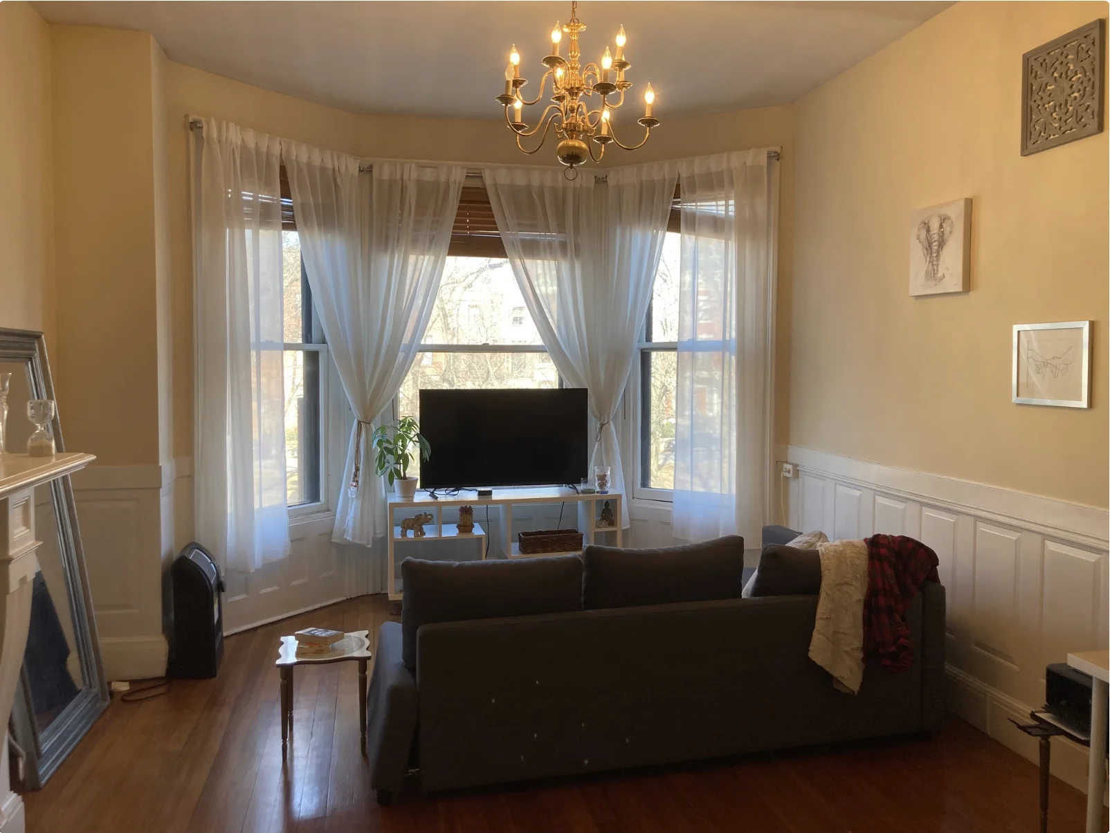 206 Commonwealth Ave, Back Bay