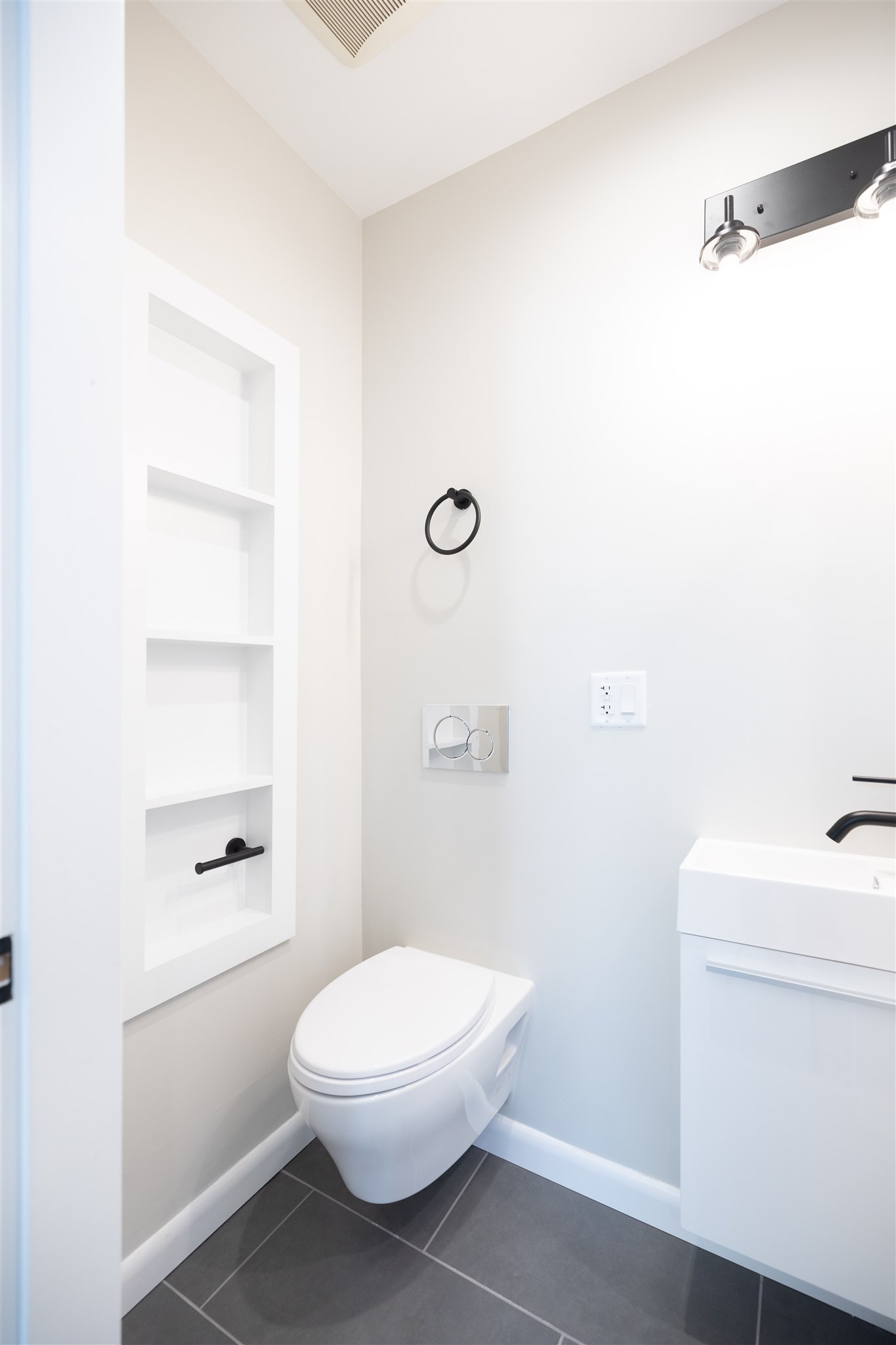 158 Saint Botolph St, Back Bay