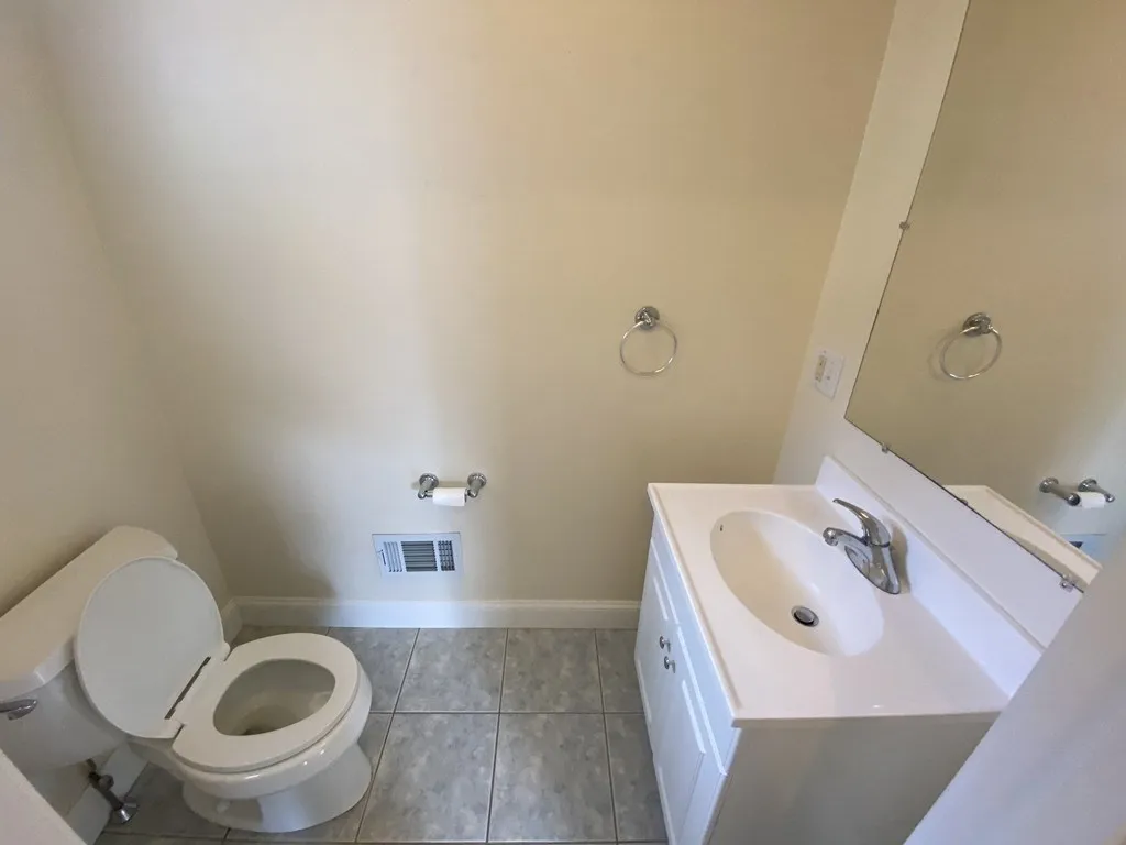 378 Washington St, Winchester