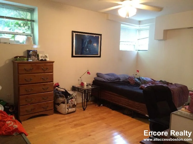 1555 Beacon St, Brookline