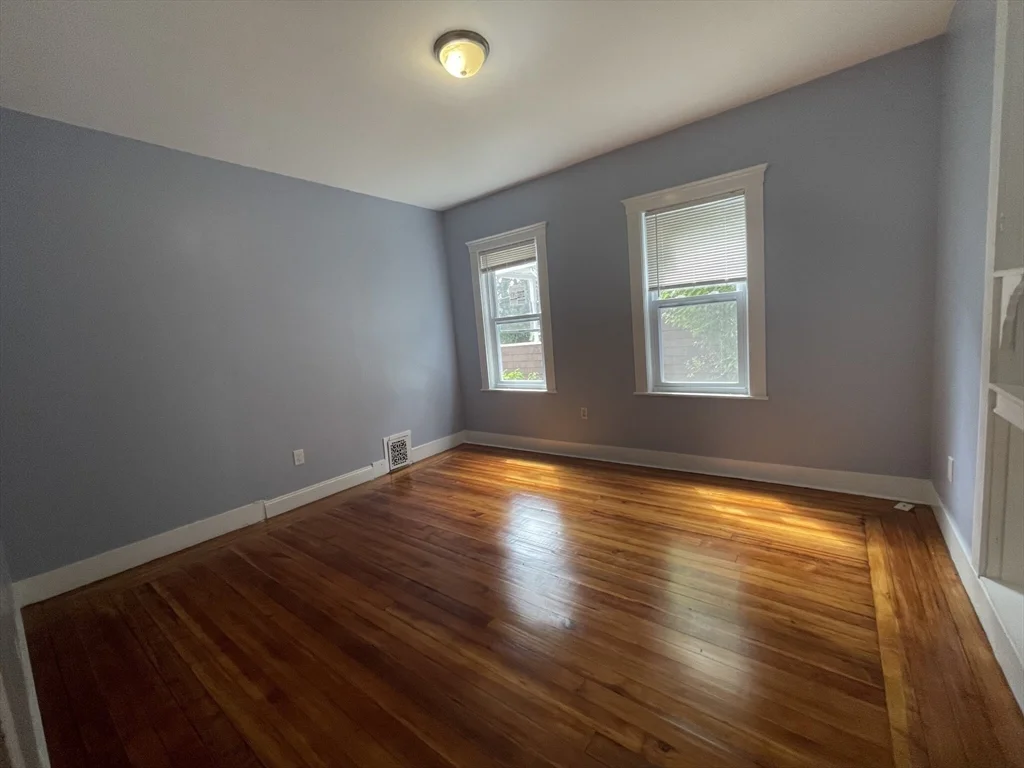 24 Litchfield St ,, Lower Allston