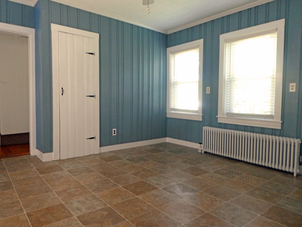 396 Pearl St, Brockton