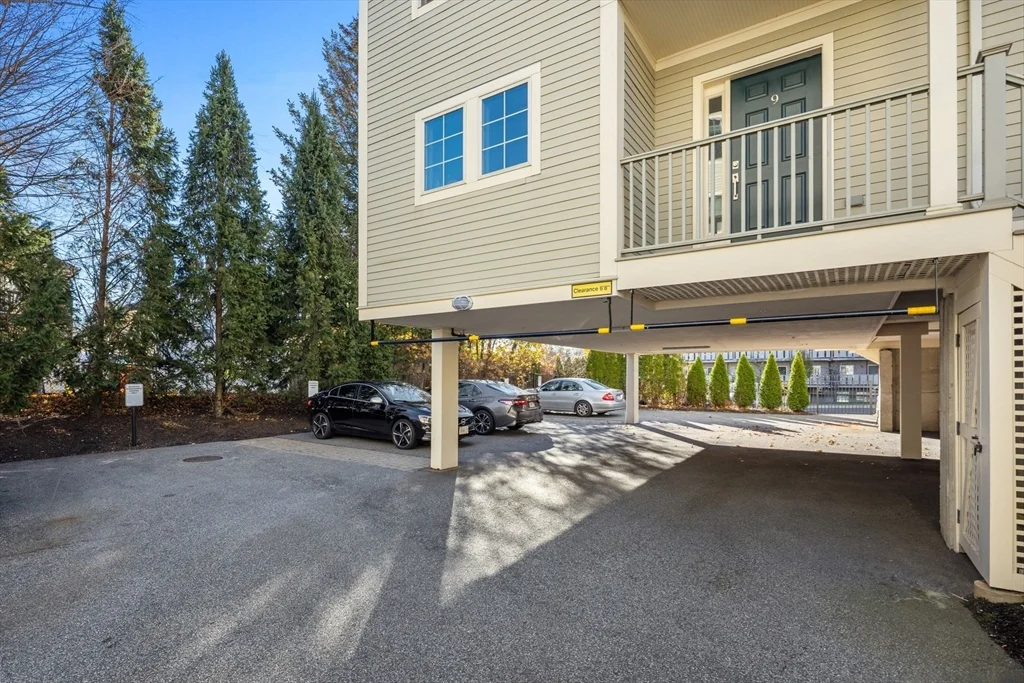 7 Chatham St, Watertown