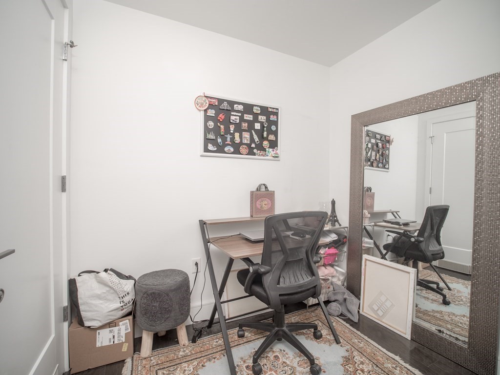 2 West 6th St, South Boston